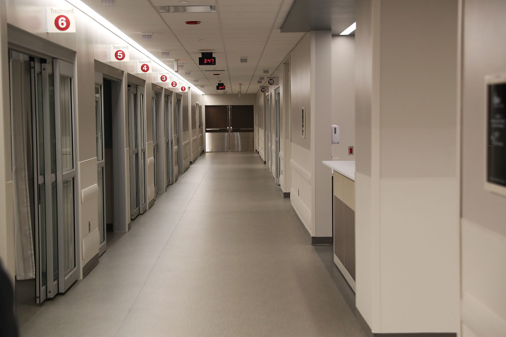 051221 CHI surgical suites 4.JPG